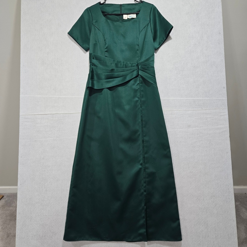 L#1 Southeastern‎ Performance Apparel Emerald Green Intermezzo Dress Size 12